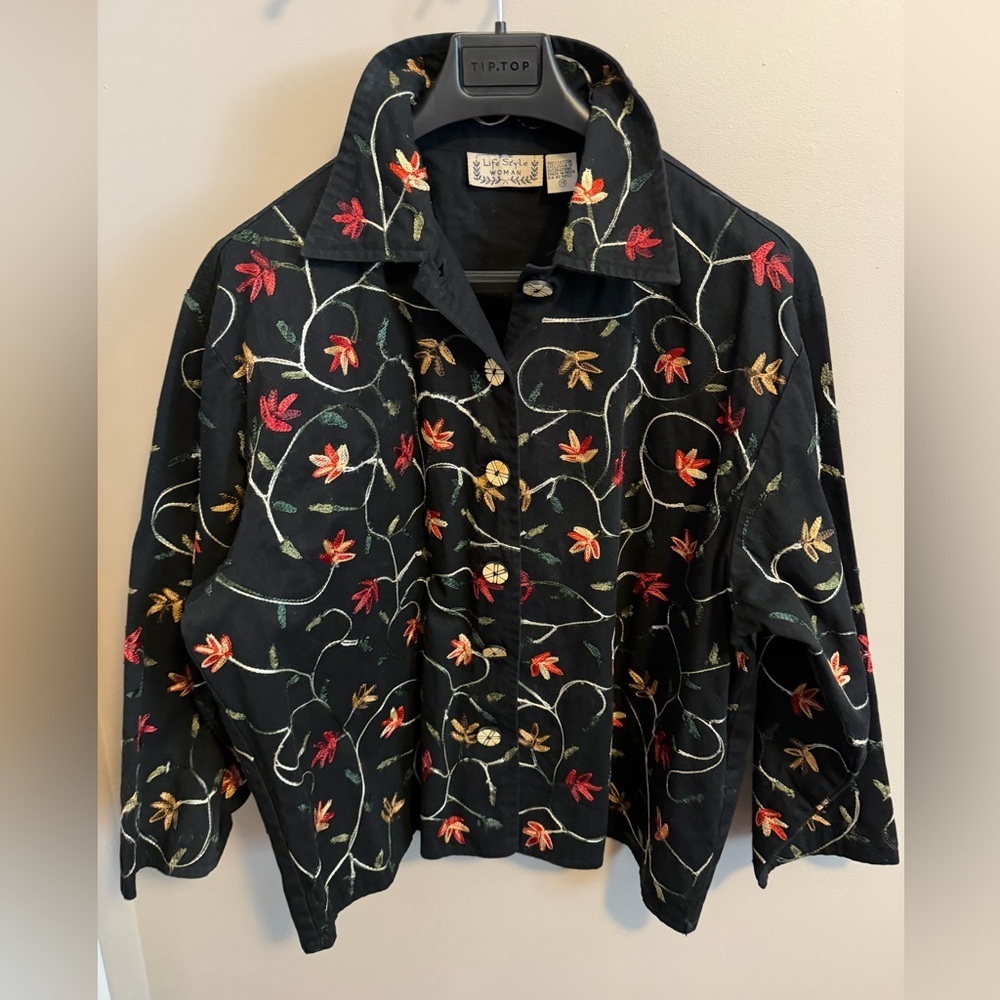 Vintage life style woman embroidered Shacket plus size 3X Cottagecore